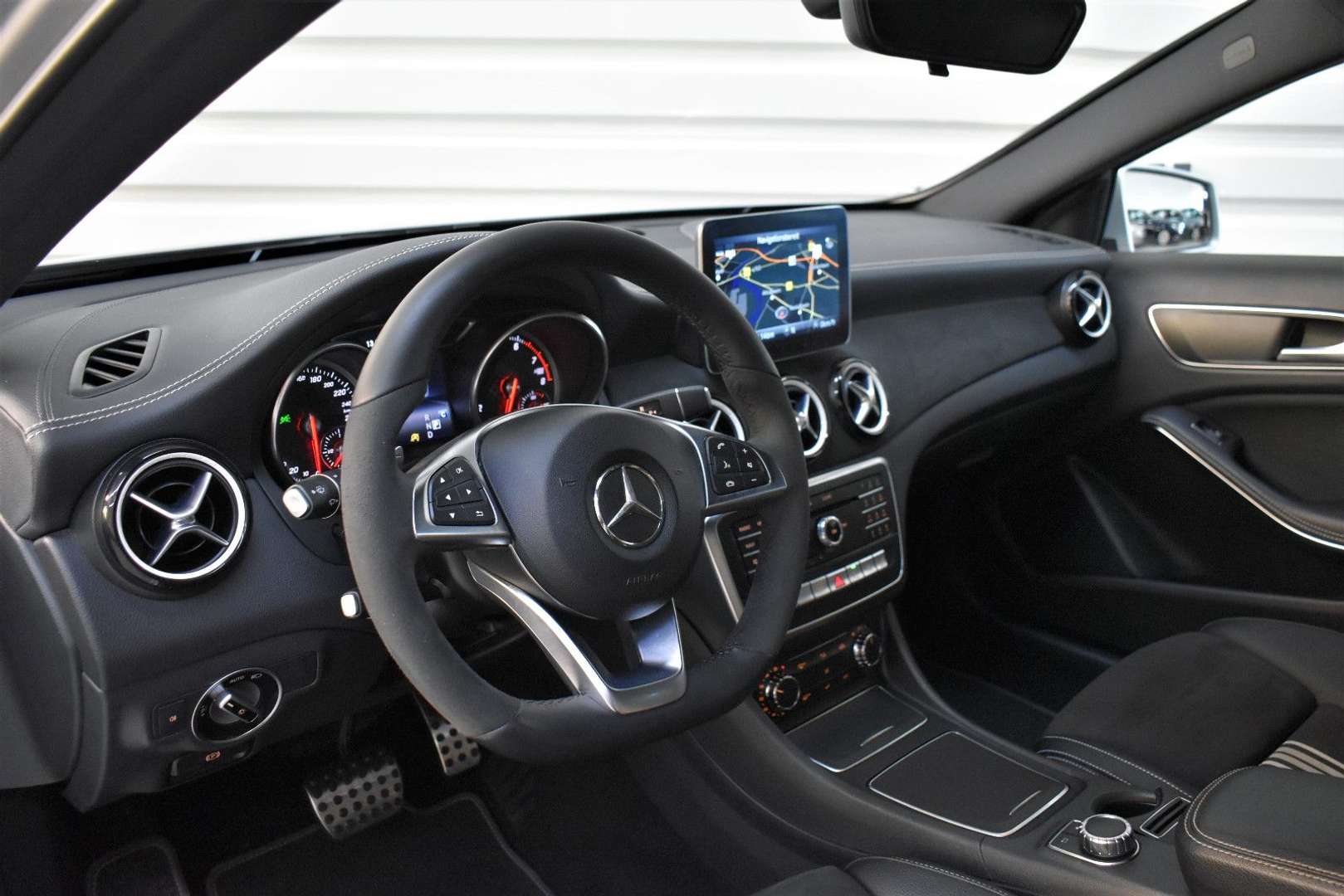 Mercedes Classe A 180+ AMG-Line Edition - 2018 - Joinsteer - #9