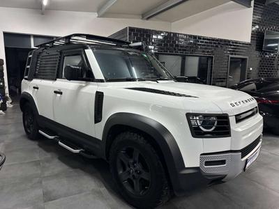 Land Rover Defender 110