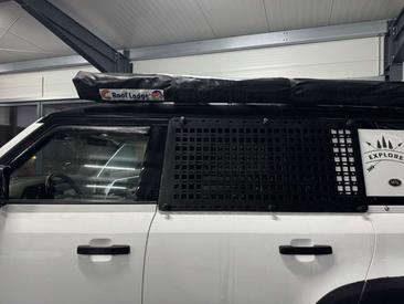 Land Rover Defender 110 — photo 13