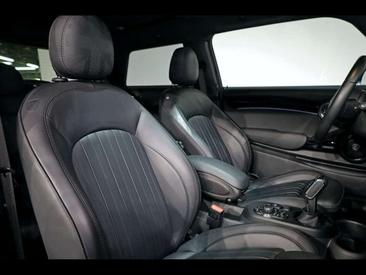 Mini 3 Portes Cooper SE — photo 16