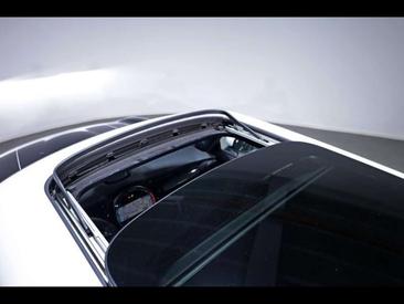 Mini 3 Portes Cooper SE — photo 17