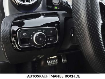 Mercedes Classe A35 AMG 35 Night Edition — photo 17