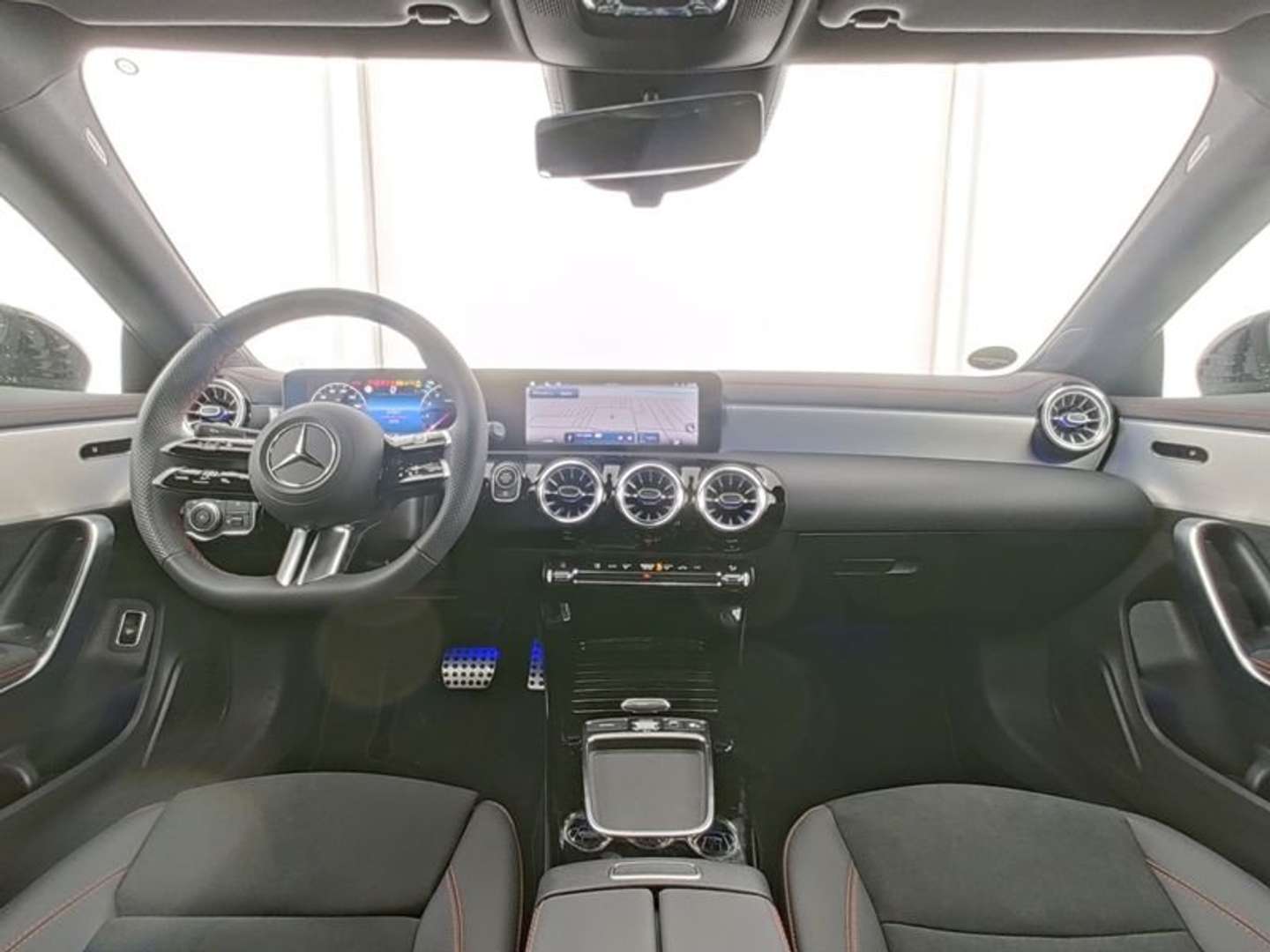 Mercedes CLA 200 Coupé 200 AMG Line - 2025 - Joinsteer - #4