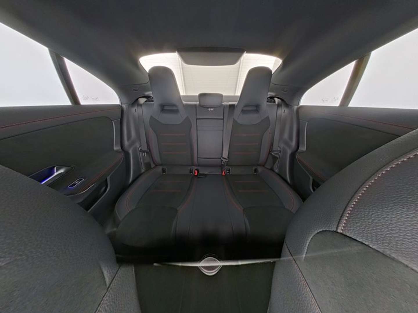 Mercedes CLA 200 Coupé 200 AMG Line - 2024 - Joinsteer - #3