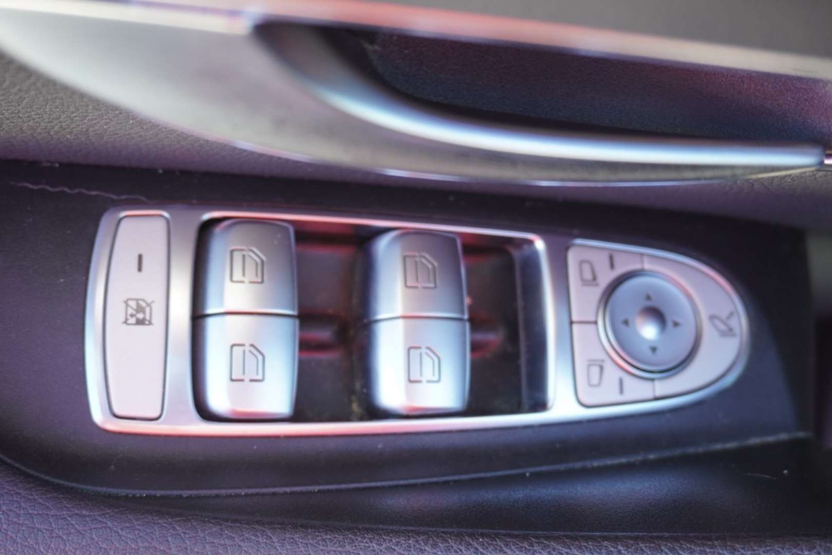 Mercedes Classe E Break 200 Avantgarde - 2021 - Joinsteer - #19