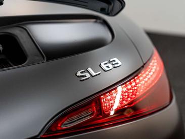 Mercedes SL 63 63 — photo 18