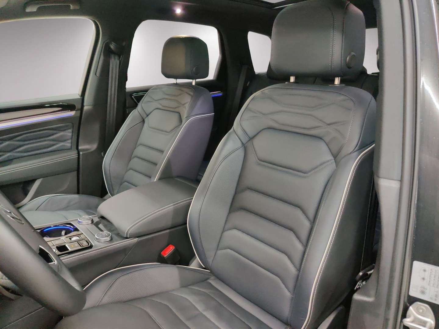 Volkswagen Touareg EHybrid Elegance - 2025 - Joinsteer - #5