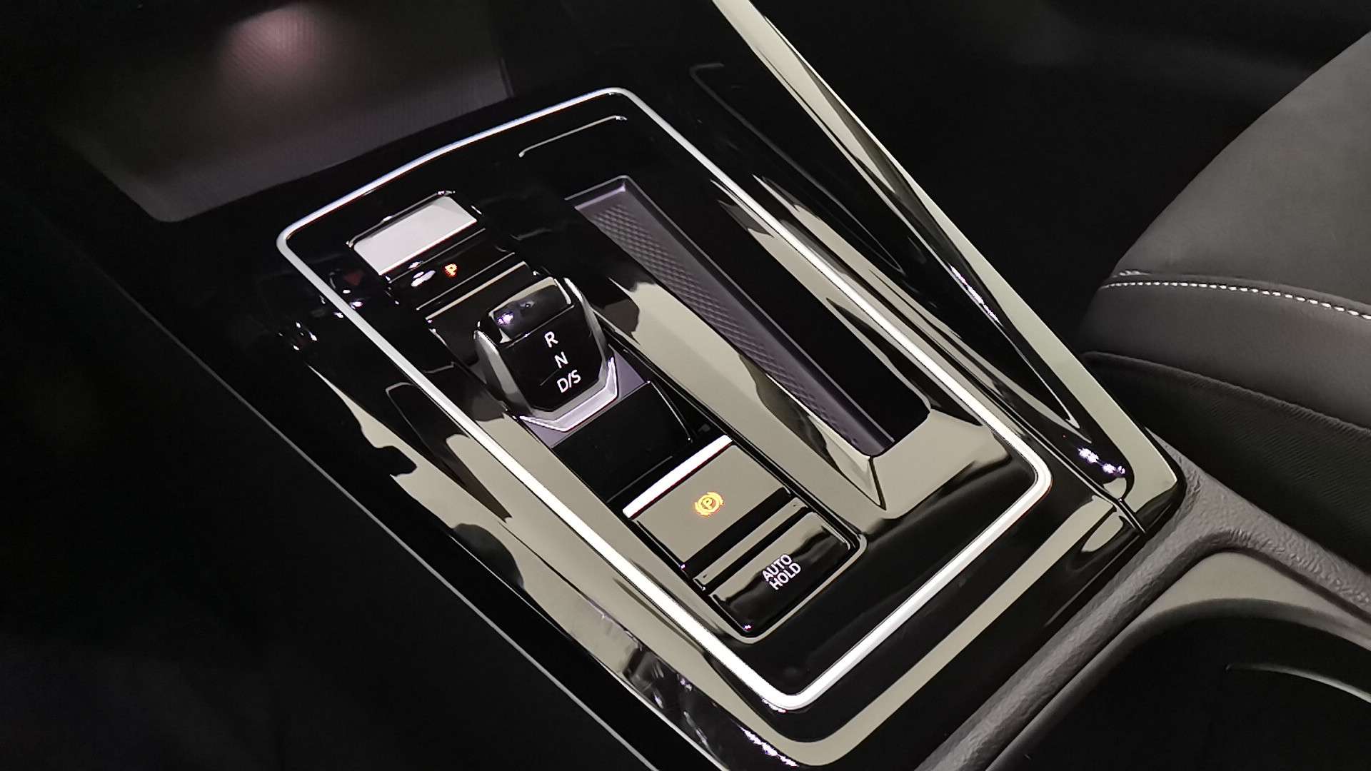 Volkswagen Golf EHYBRID Style - 2025 - Joinsteer - #15