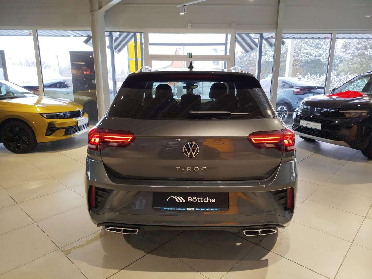 Volkswagen T-Roc R-Line - 2025 - Joinsteer - #4