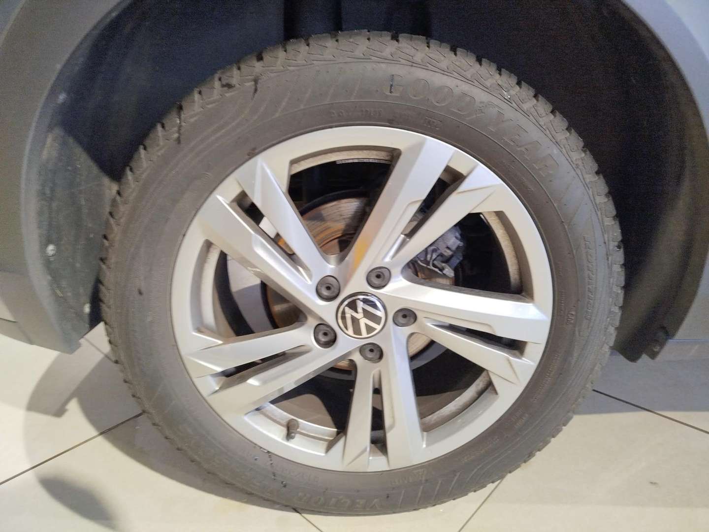 Volkswagen T-Roc R-Line - 2025 - Joinsteer - #5