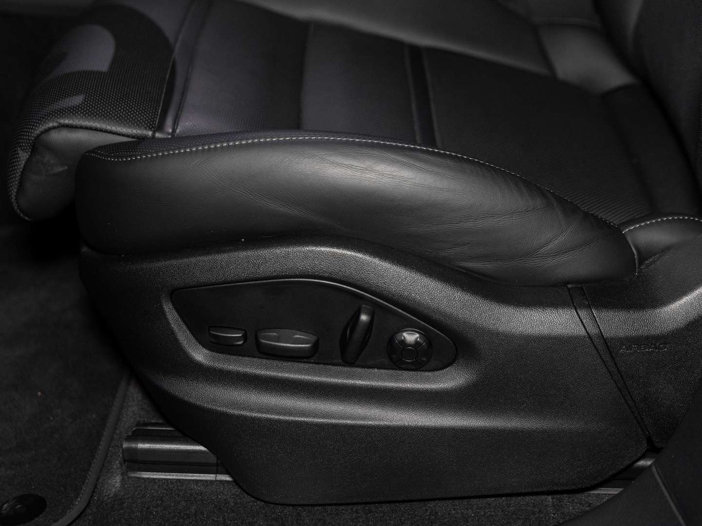 Porsche Cayenne III E-Hybrid - 2024 - Joinsteer - #41