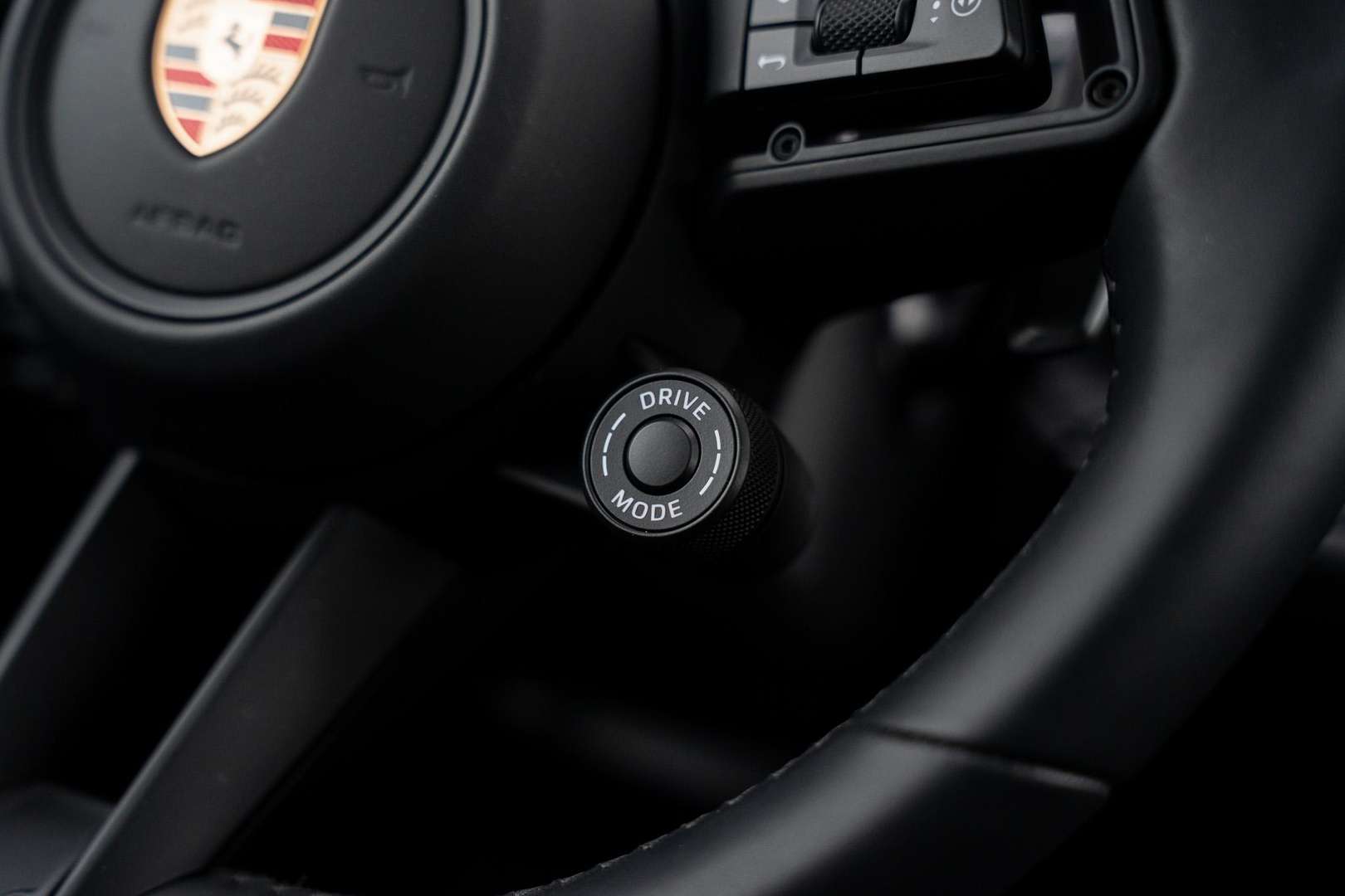 Porsche Cayenne III Turbo Black Edition - 2025 - Joinsteer - #17