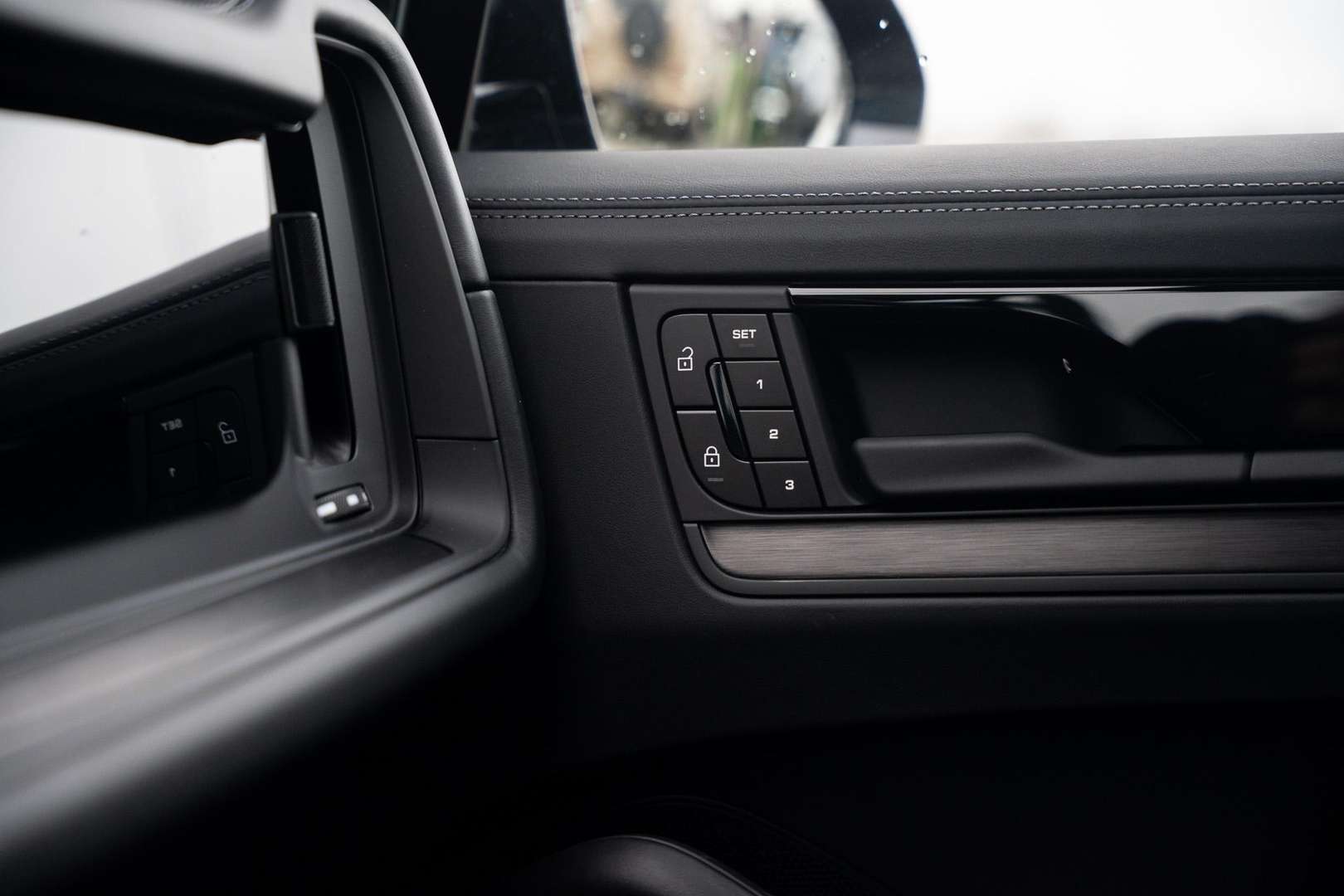 Porsche Cayenne III Turbo Black Edition - 2025 - Joinsteer - #21