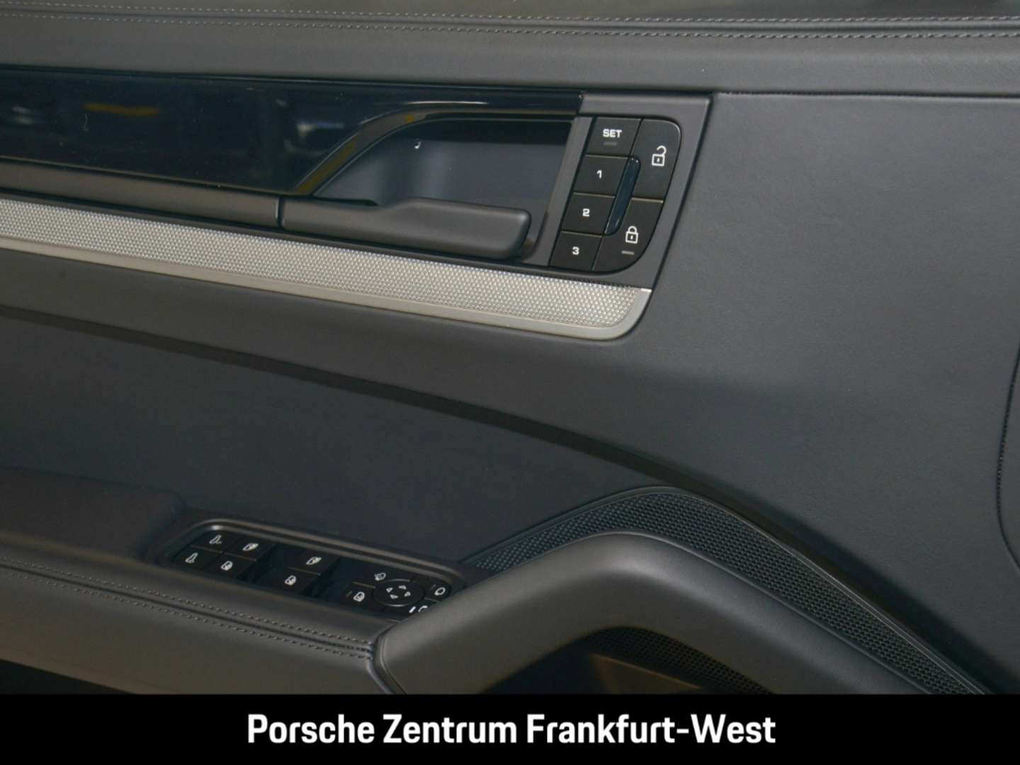 Porsche Cayenne - 2025 - Joinsteer - #31