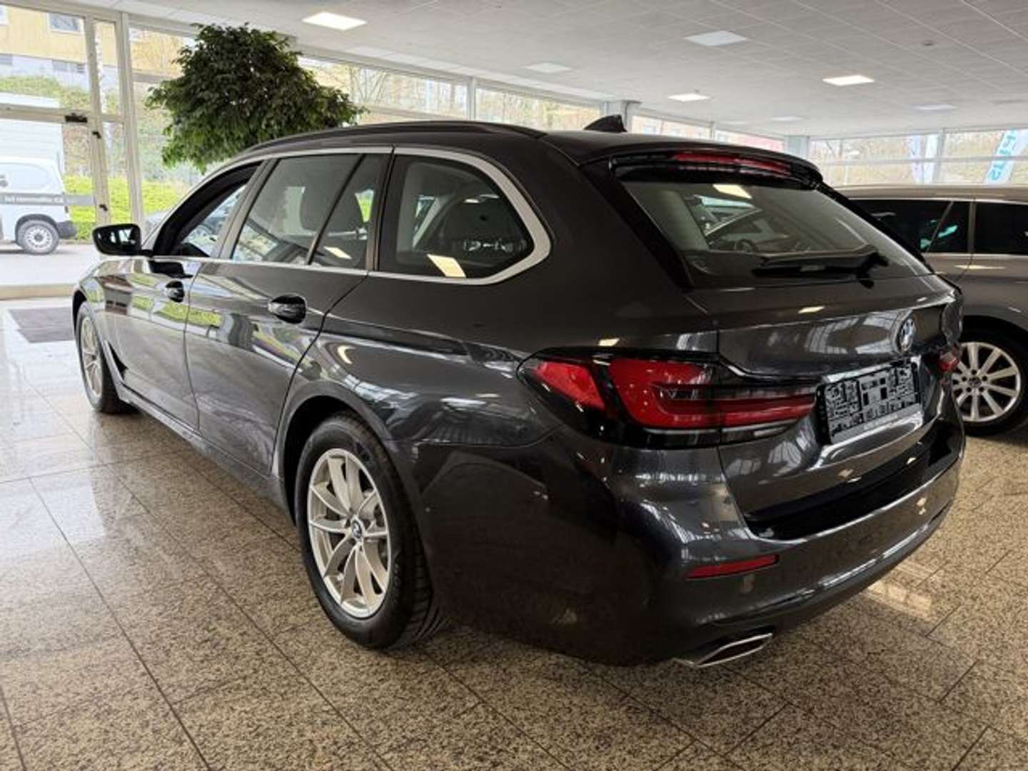BMW Série 5 Touring Business 520d XDrive - 2023 - Joinsteer - #3
