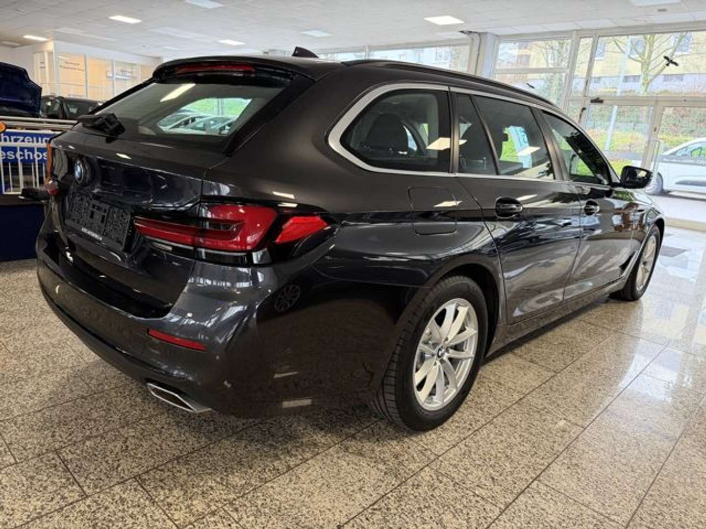 BMW Série 5 Touring Business 520d XDrive - 2023 - Joinsteer - #5