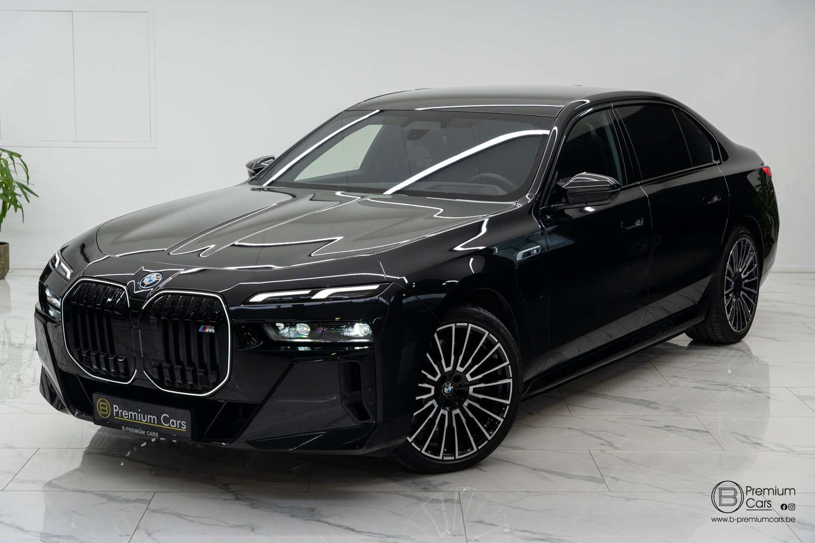 BMW Série 7 Individual 760e XDrive - 2026 - Joinsteer - #2