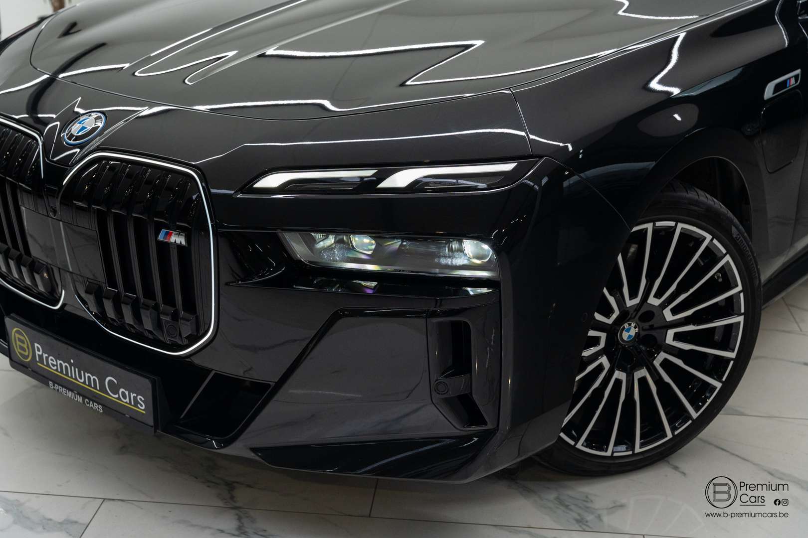 BMW Série 7 Individual 760e XDrive - 2025 - Joinsteer - #4