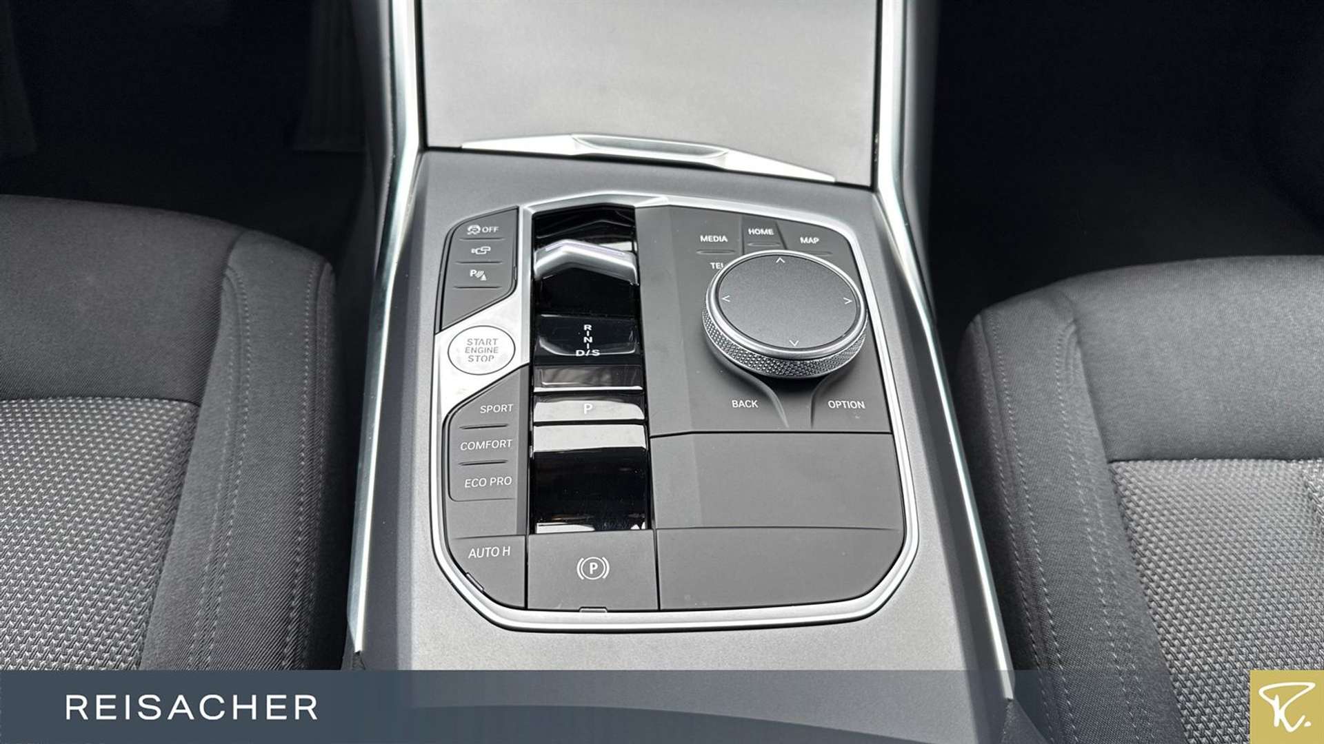 BMW 318d Luxury - 2025 - Joinsteer - #11