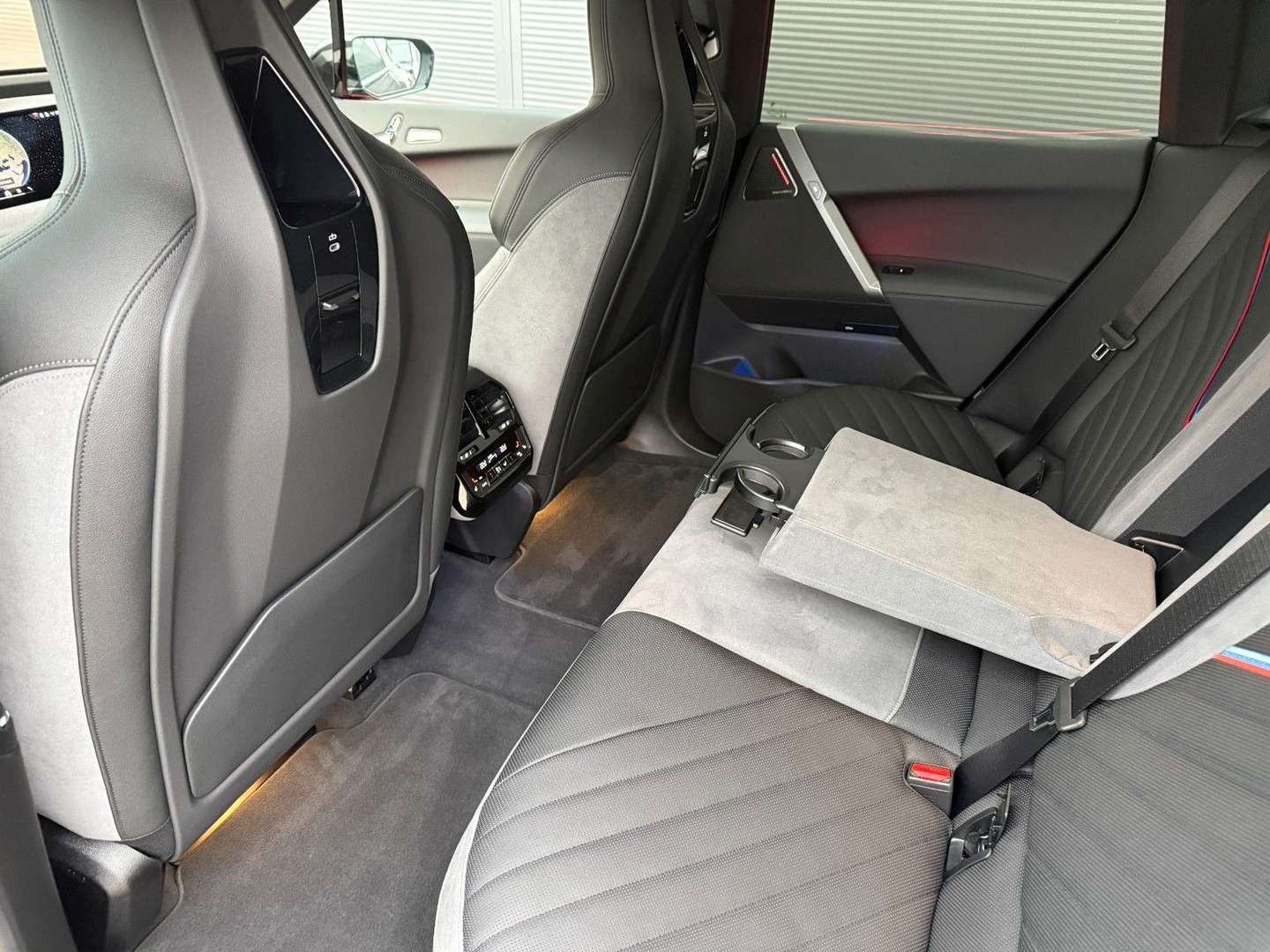 BMW IX M Sport 60 XDrive - 2025 - Joinsteer - #27