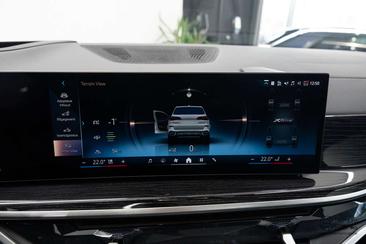 BMW X5 M Sport 50e — photo 39