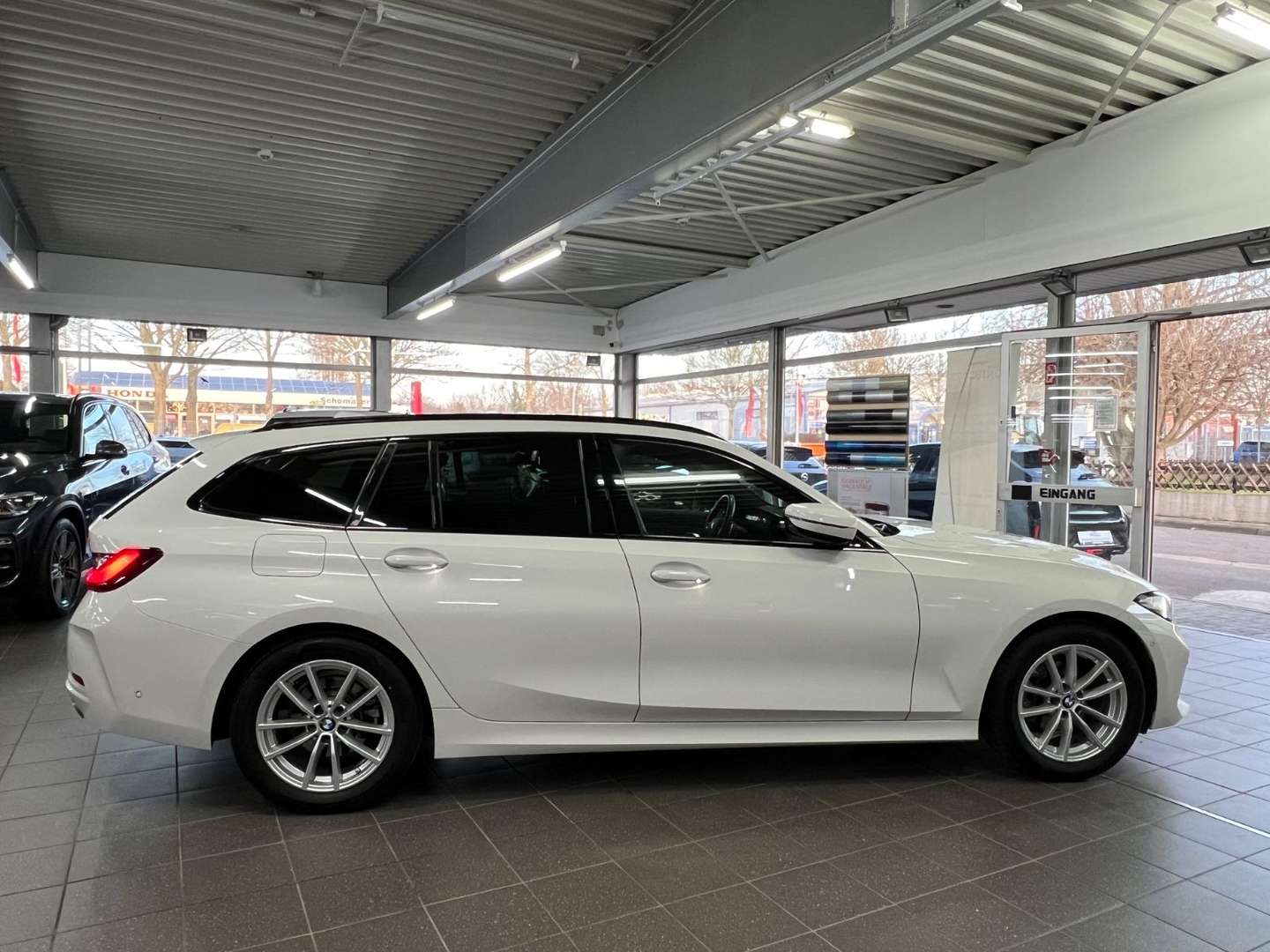 BMW Série 3 Touring 318d - 2023 - Joinsteer - #8