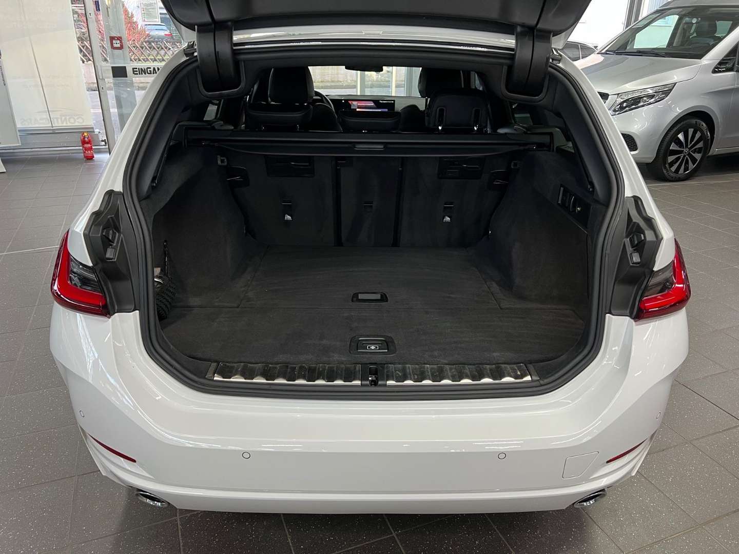 BMW Série 3 Touring 318d - 2023 - Joinsteer - #13