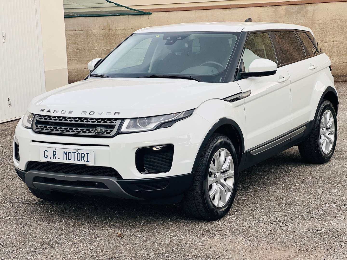Land Rover Range Rover Evoque D180 Pure Premium - 2018 - Joinsteer - #1