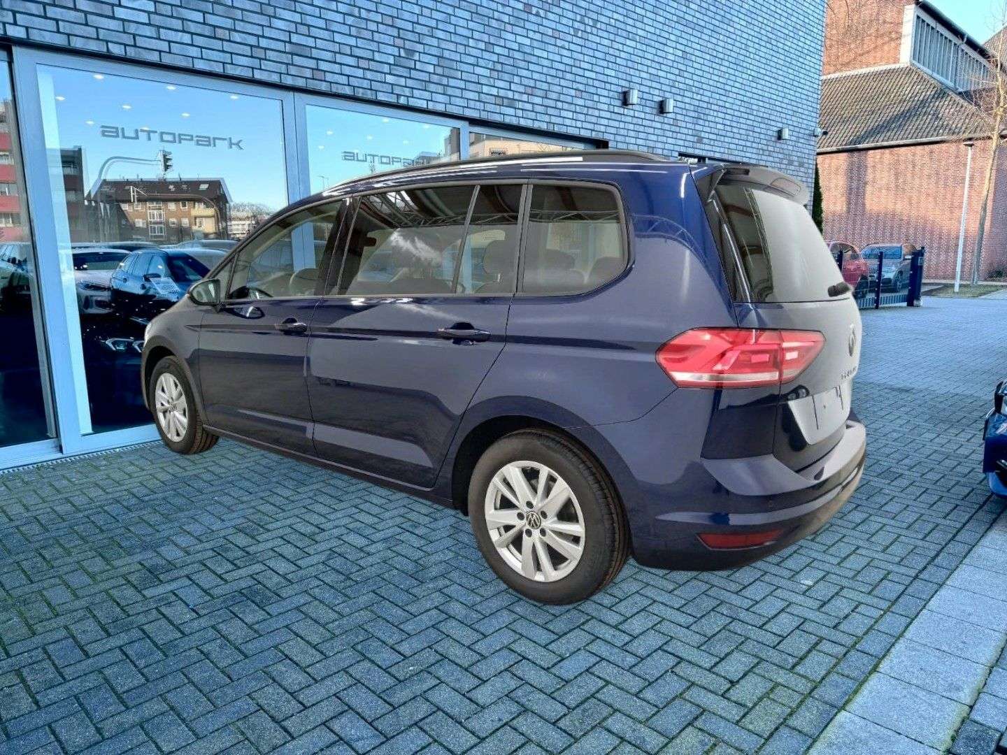 Volkswagen Touran Comfortline - 2024 - Joinsteer - #4