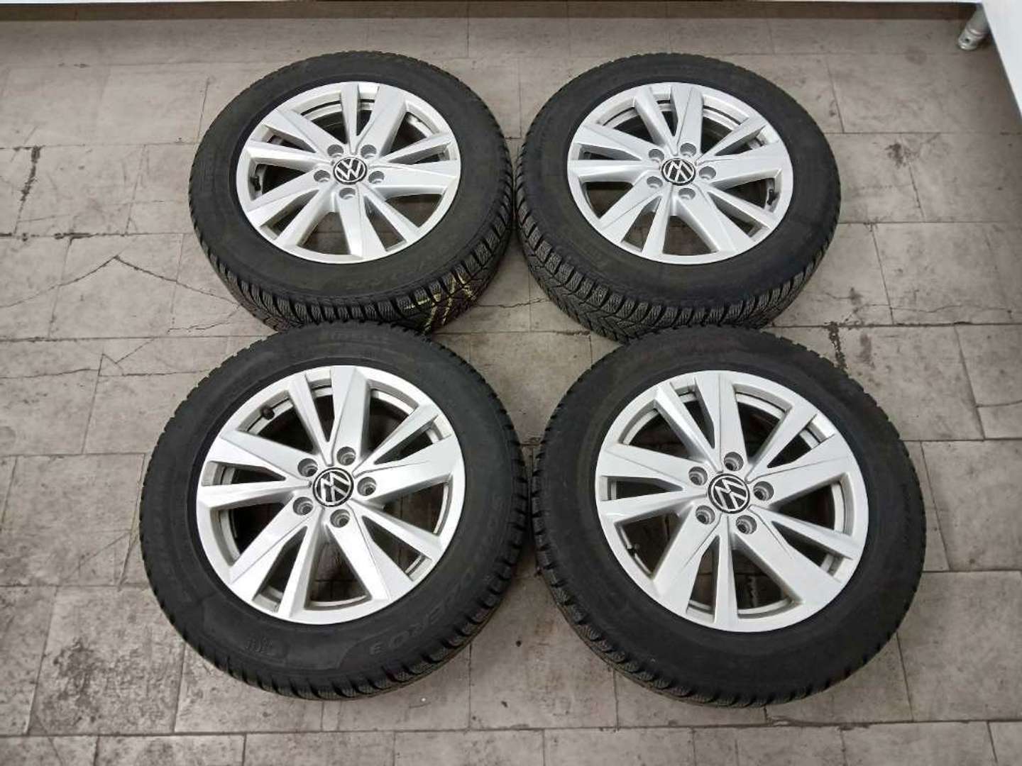 Volkswagen Touran Comfortline - 2024 - Joinsteer - #13