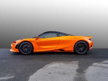 McLaren 750S — photo 2