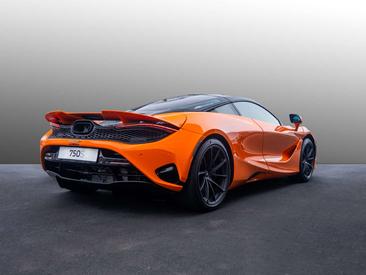 McLaren 750S — photo 3
