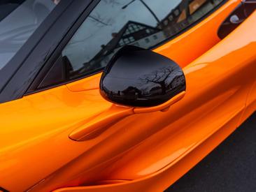 McLaren 750S — photo 14