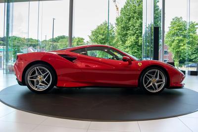Ferrari F8 Tributo
