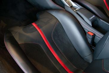 Ferrari F8 Tributo — photo 15