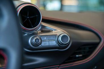 Ferrari F8 Tributo — photo 19