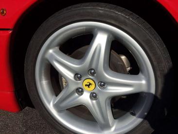 Ferrari F355 — photo 5