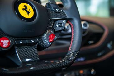 Ferrari F8 Tributo — photo 23