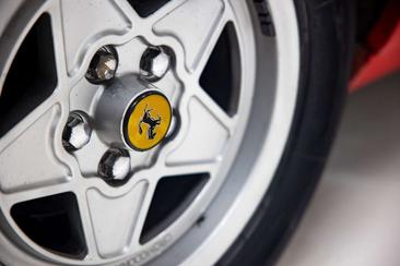 Ferrari 208 GTB — photo 10