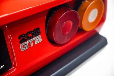 Ferrari 208 GTB — photo 12