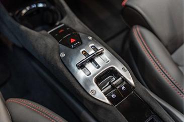 Ferrari 296 GTB — photo 35