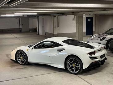 Ferrari F8 Tributo — photo 8