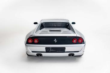 Ferrari F355 — photo 4