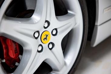 Ferrari F355 — photo 10