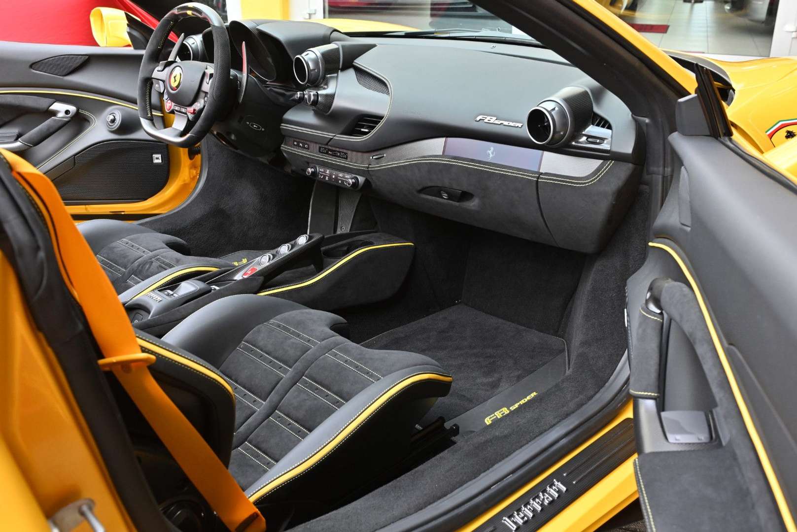 Ferrari F8 Spider - 2023 - Joinsteer - #14