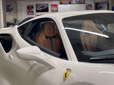 Ferrari F8 Tributo — photo 44