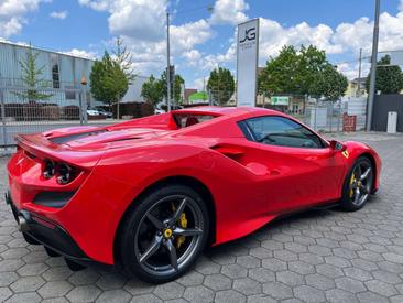 Ferrari F8 Spider — photo 4