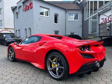Ferrari F8 Spider — photo 5