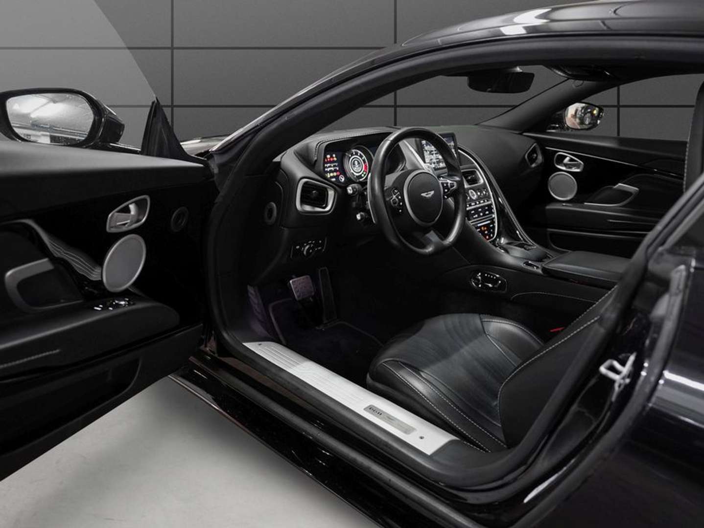 Aston Martin DB11 Coupé V8 - 2020 - Joinsteer - #4