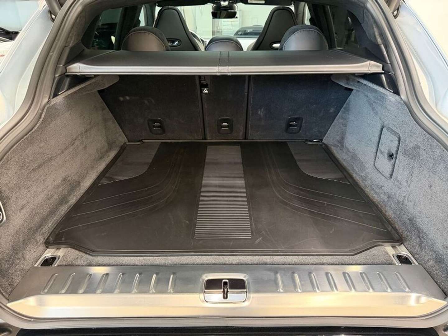 Aston Martin DBX S - 2026 - Joinsteer - #12